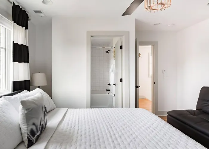 Brand New Luxury Home Near Downtown