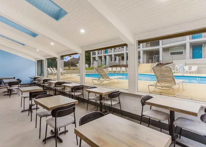 Jacuzzi hotel: Red Lion Inn & Suites Nashville Airport